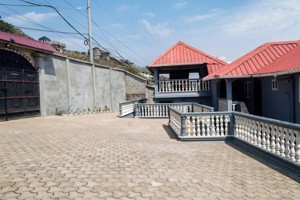 M & B Residence Freetown Exterior photo